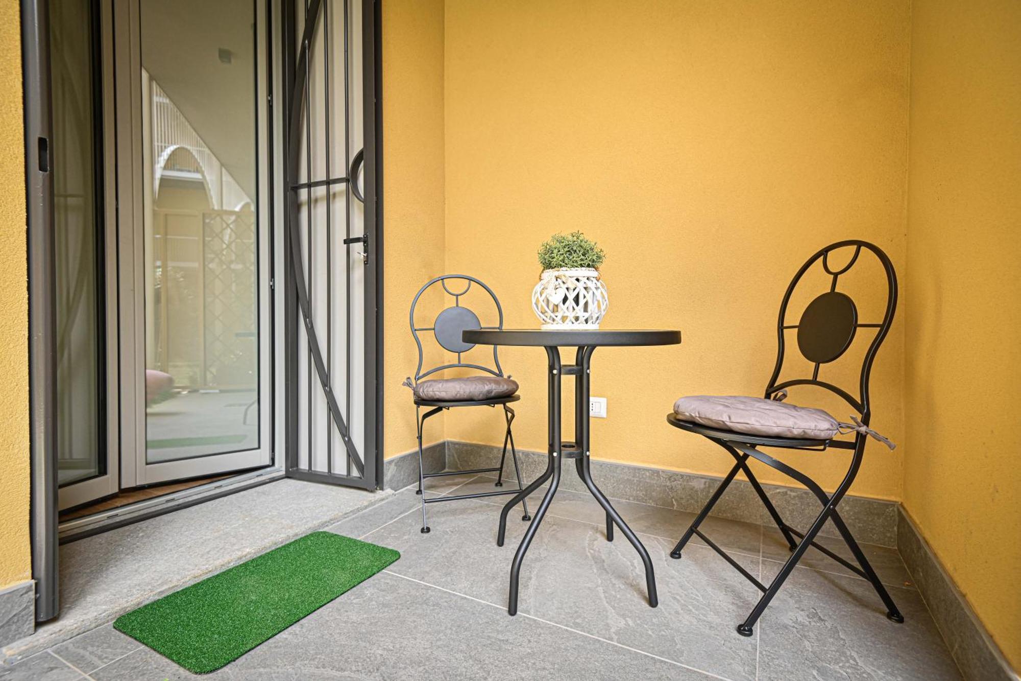 Top Living Apartments - Appartamenti Saluzzo 都灵 外观 照片